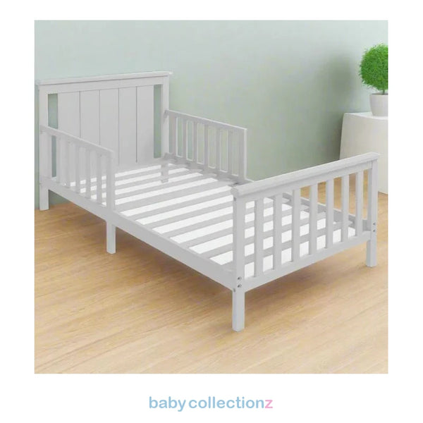 Baby Cot In White
